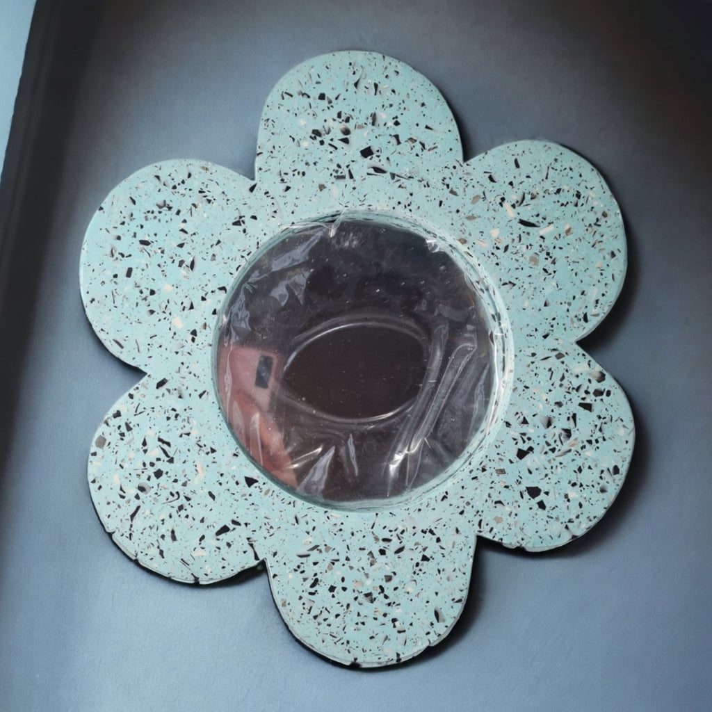 Blue Terrazzo Mirror, Flower-Shaped Wall Mirror, Jesmonite Accent Mirror, Handcrafted Wall Decor, Modern Statement Mirror, Unique Home Decor